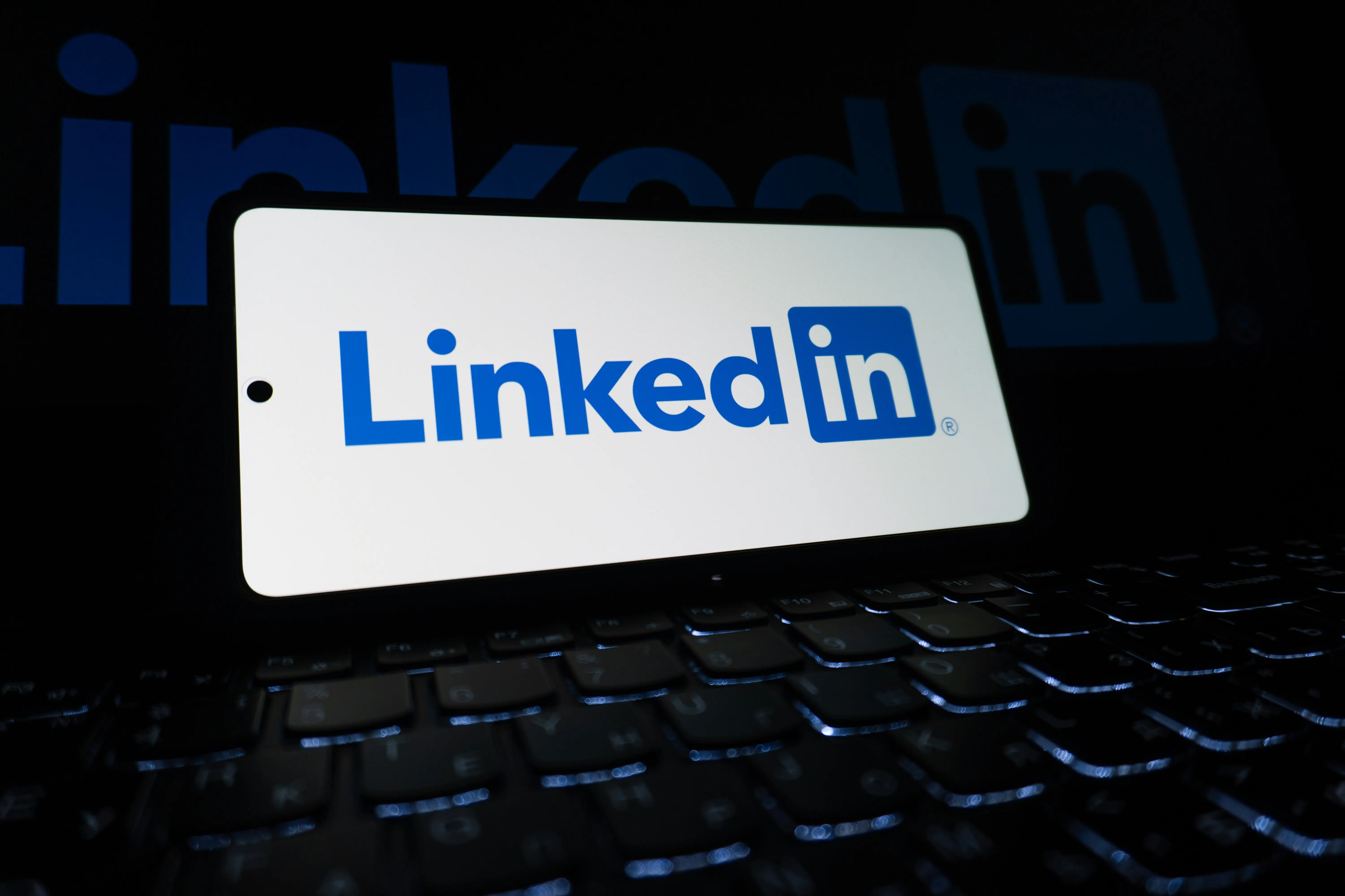 How to Use LinkedIn Tools Without Violating Terms of Service