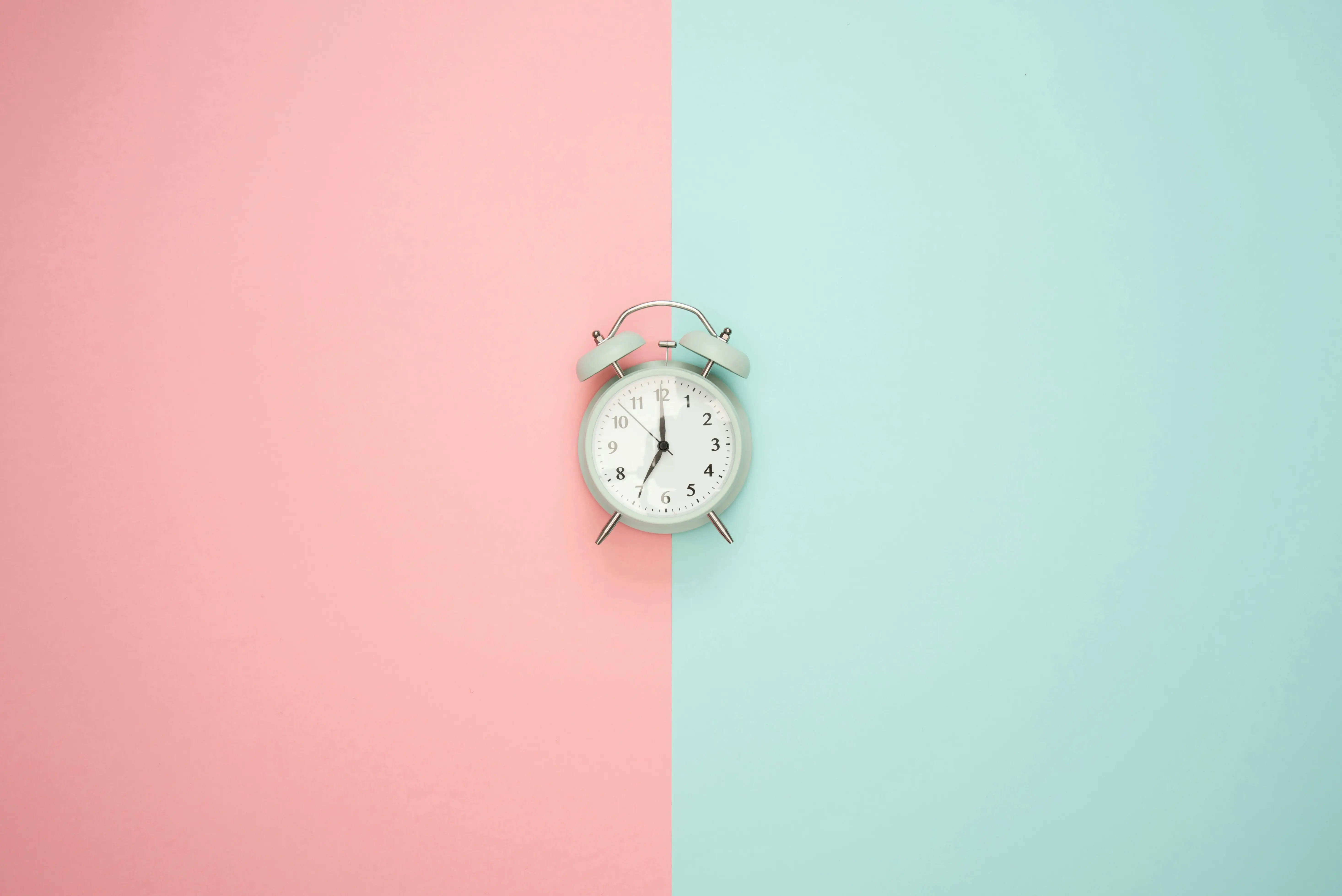 12 Best LinkedIn Tools That Actually Save Time for Sales Teams