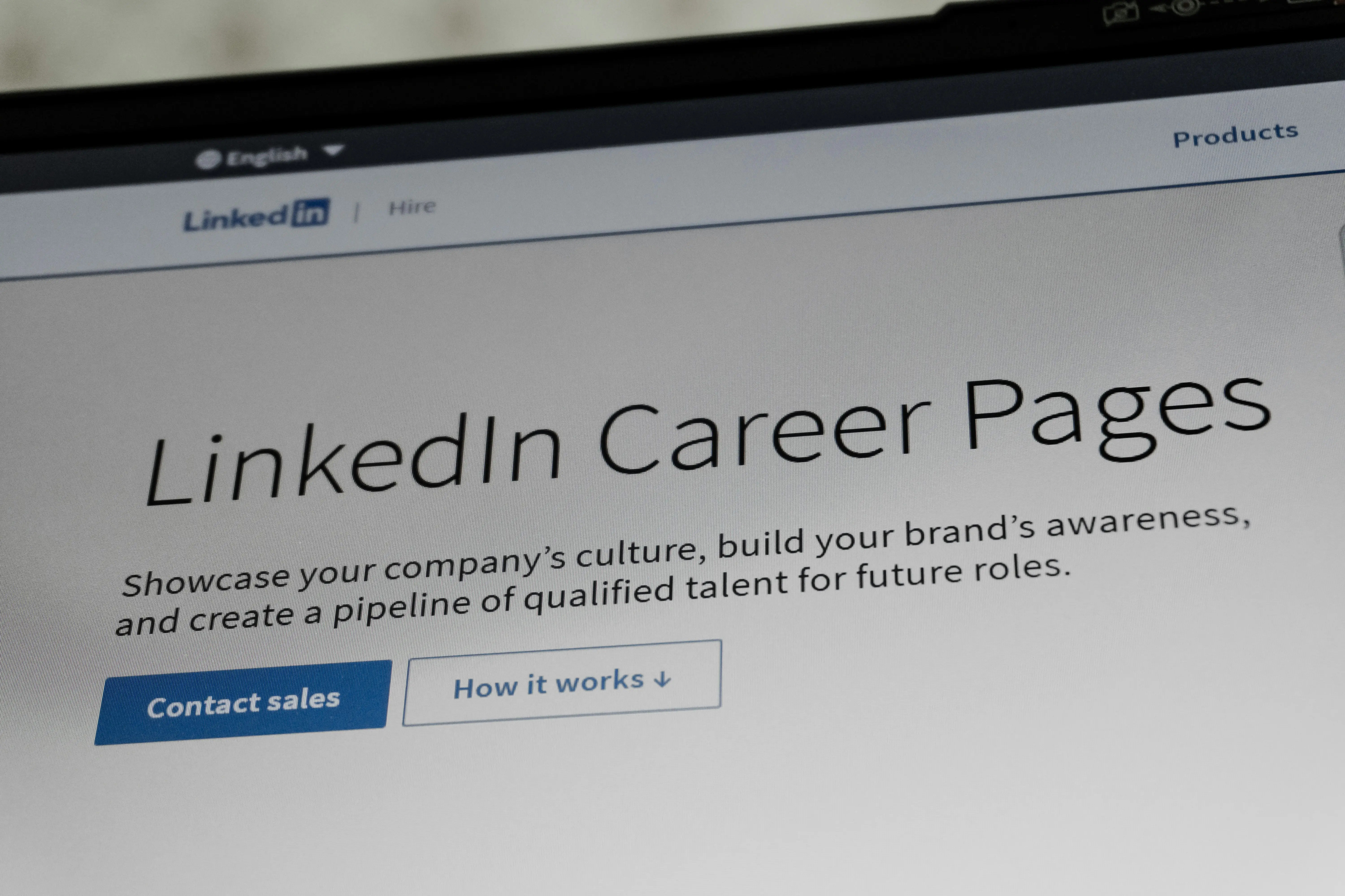 How to Build a Sales Pipeline on LinkedIn Without Missing Critical Messages