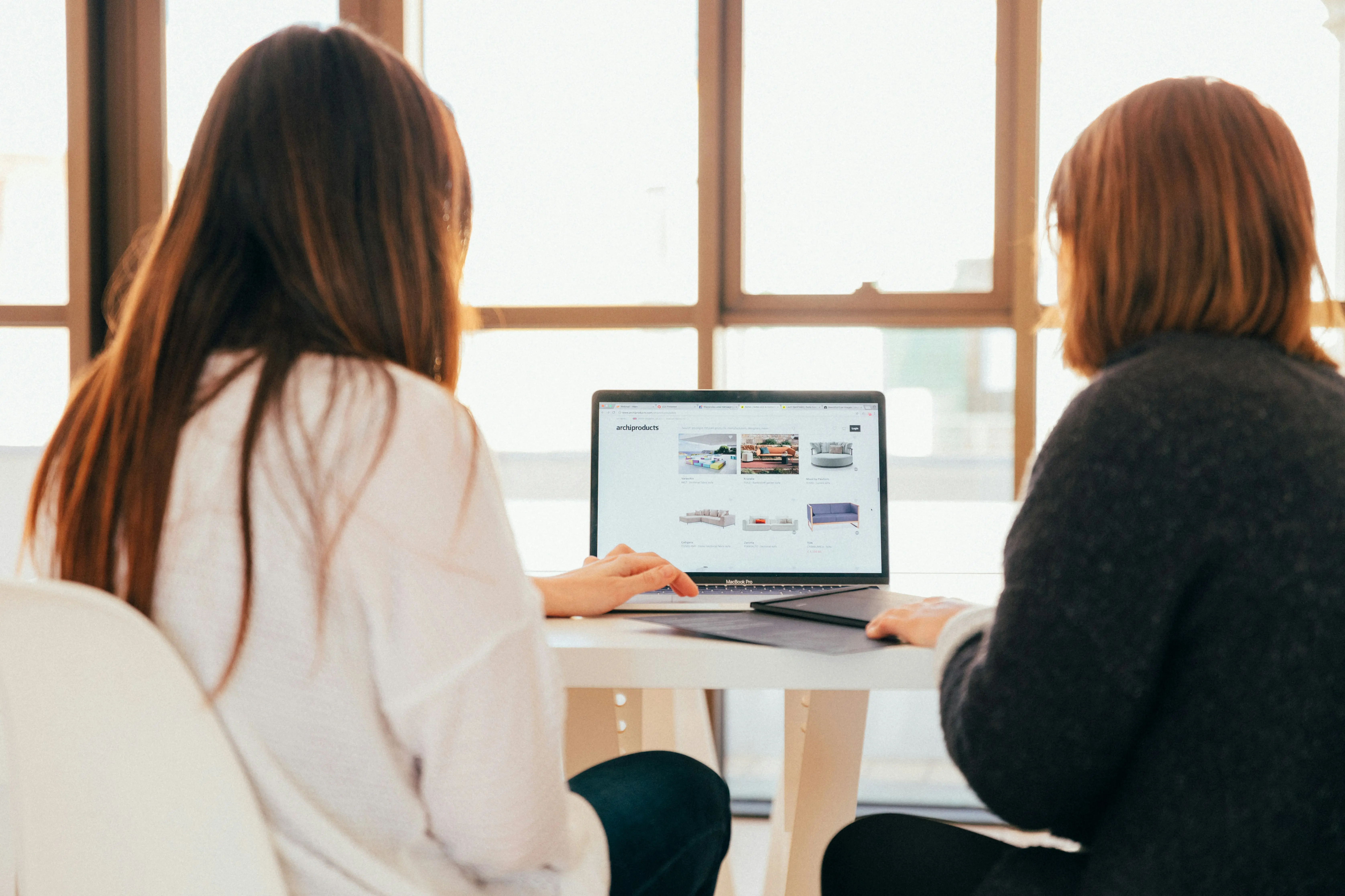 Top 5 CRM-Synced LinkedIn Tools for Recruitment Teams in 2025