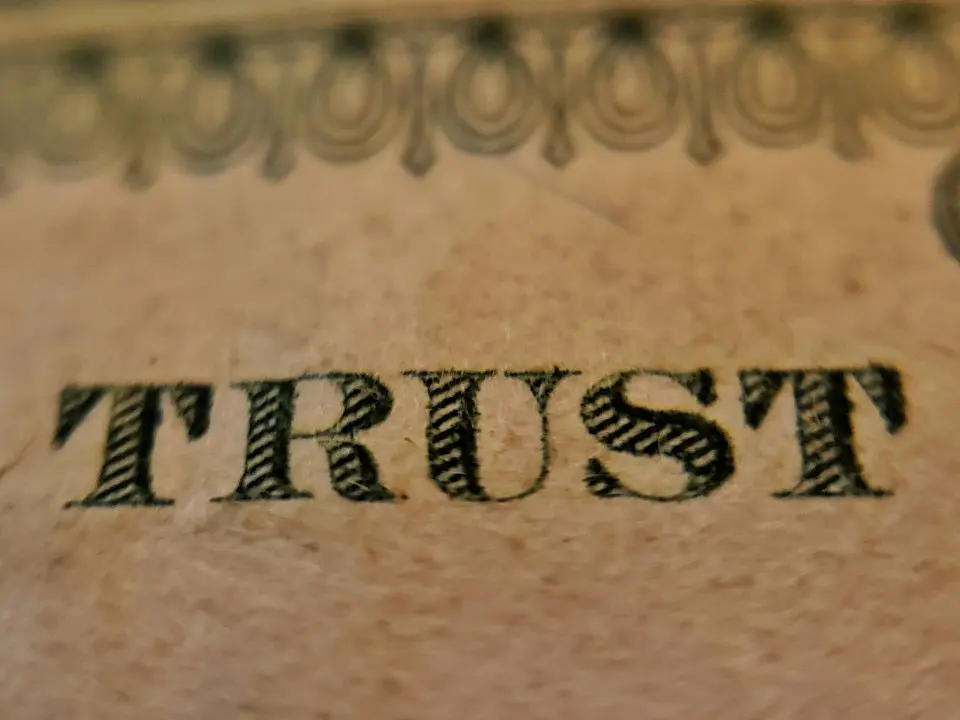 How to Build Brand Trust on LinkedIn for B2B Sales Reps