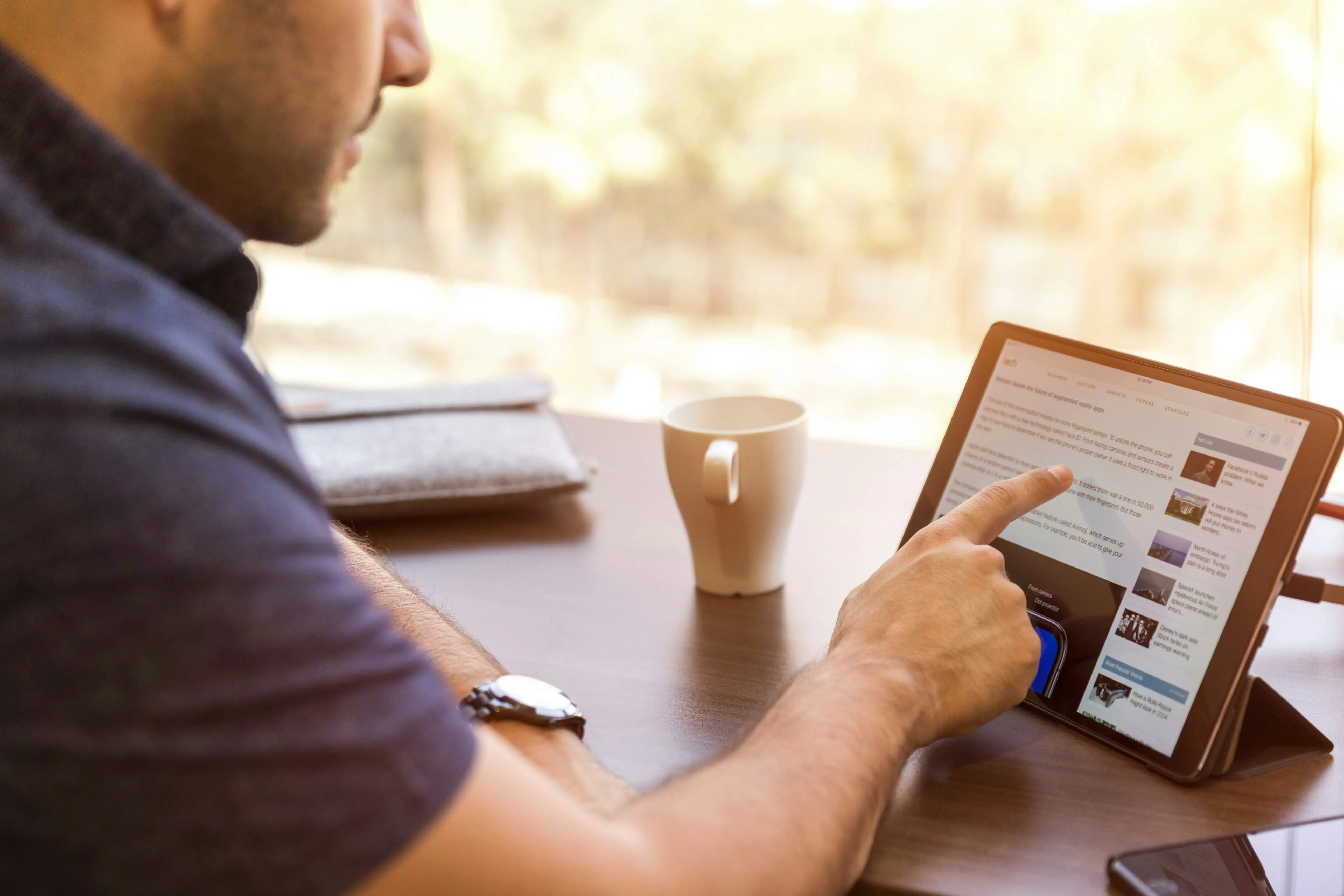 How to Generate B2B Leads on LinkedIn Without Losing Them in Your Own Inbox
