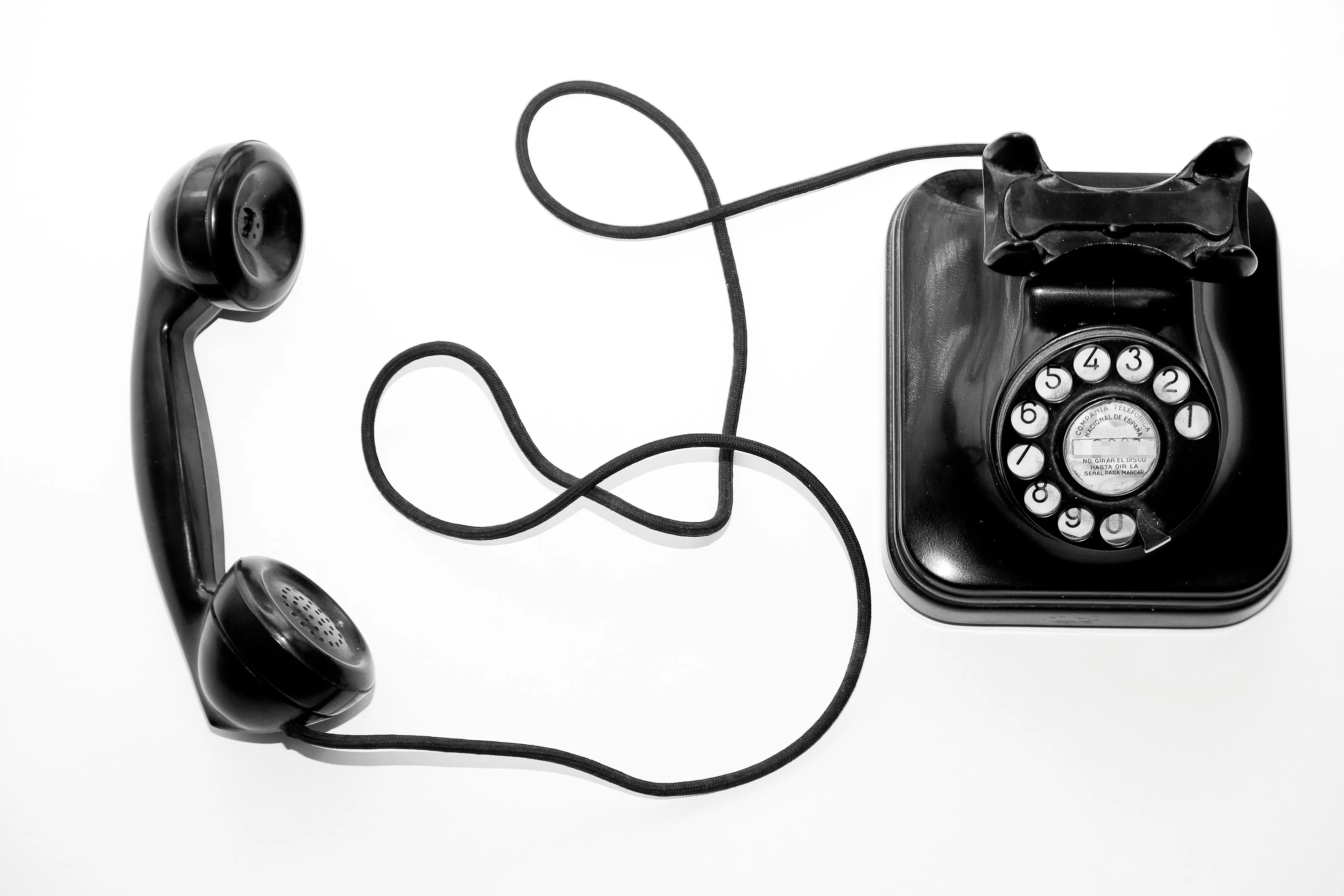 Is LinkedIn Better Than Cold Calling? The Real Answer