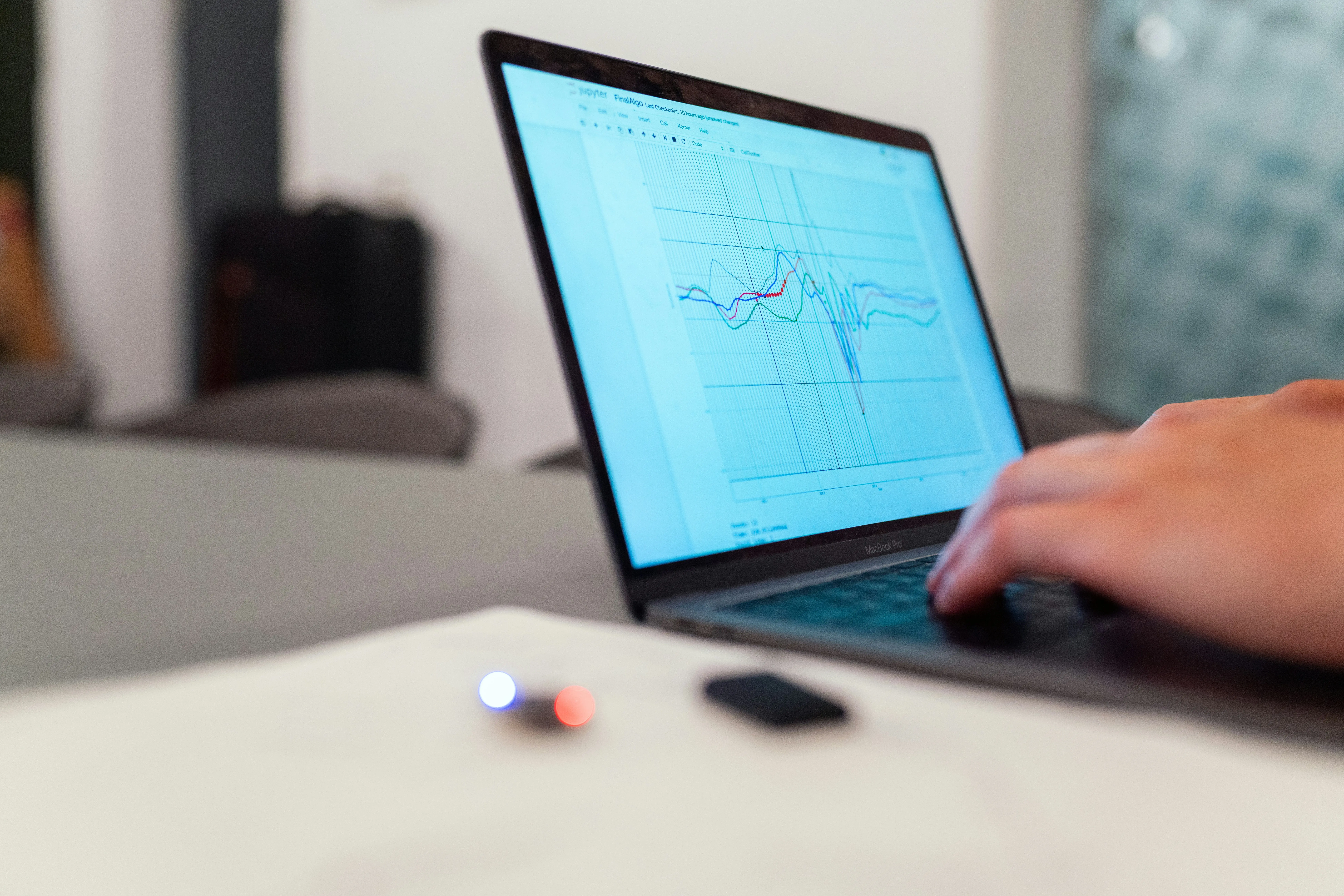 LinkedIn Sales Navigator Export to Excel vs. Direct CRM Integration: Which is Better?
