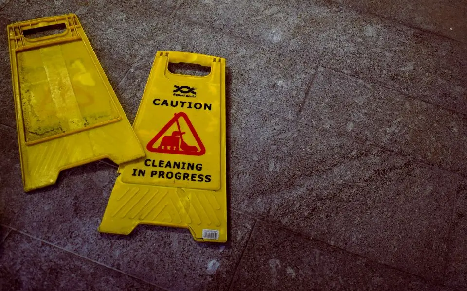 Is Expandi Safe? Navigating LinkedIn's Terms of Service