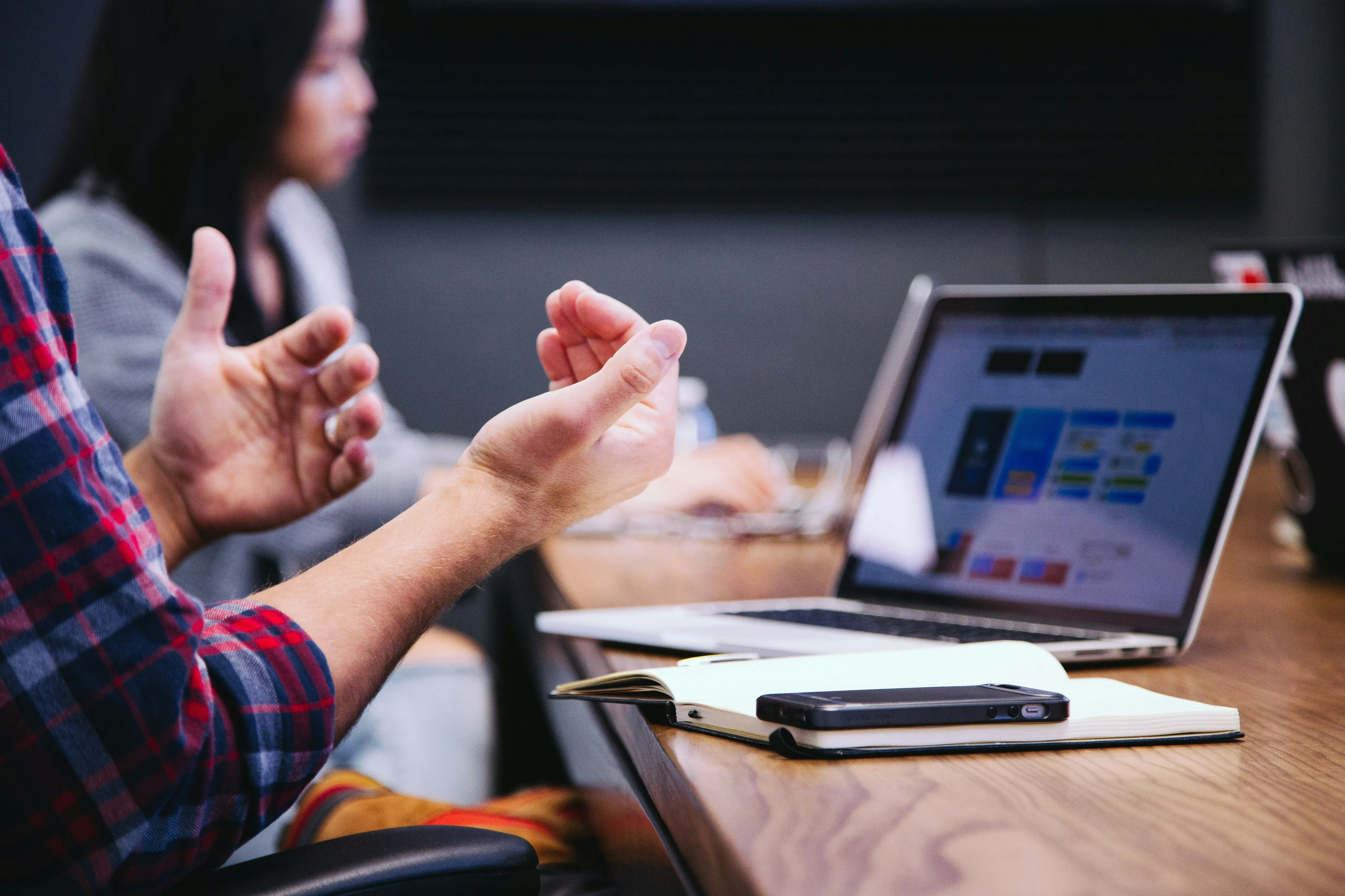 Top 5 CRM-Synced LinkedIn Tools for Recruitment Teams in 2025