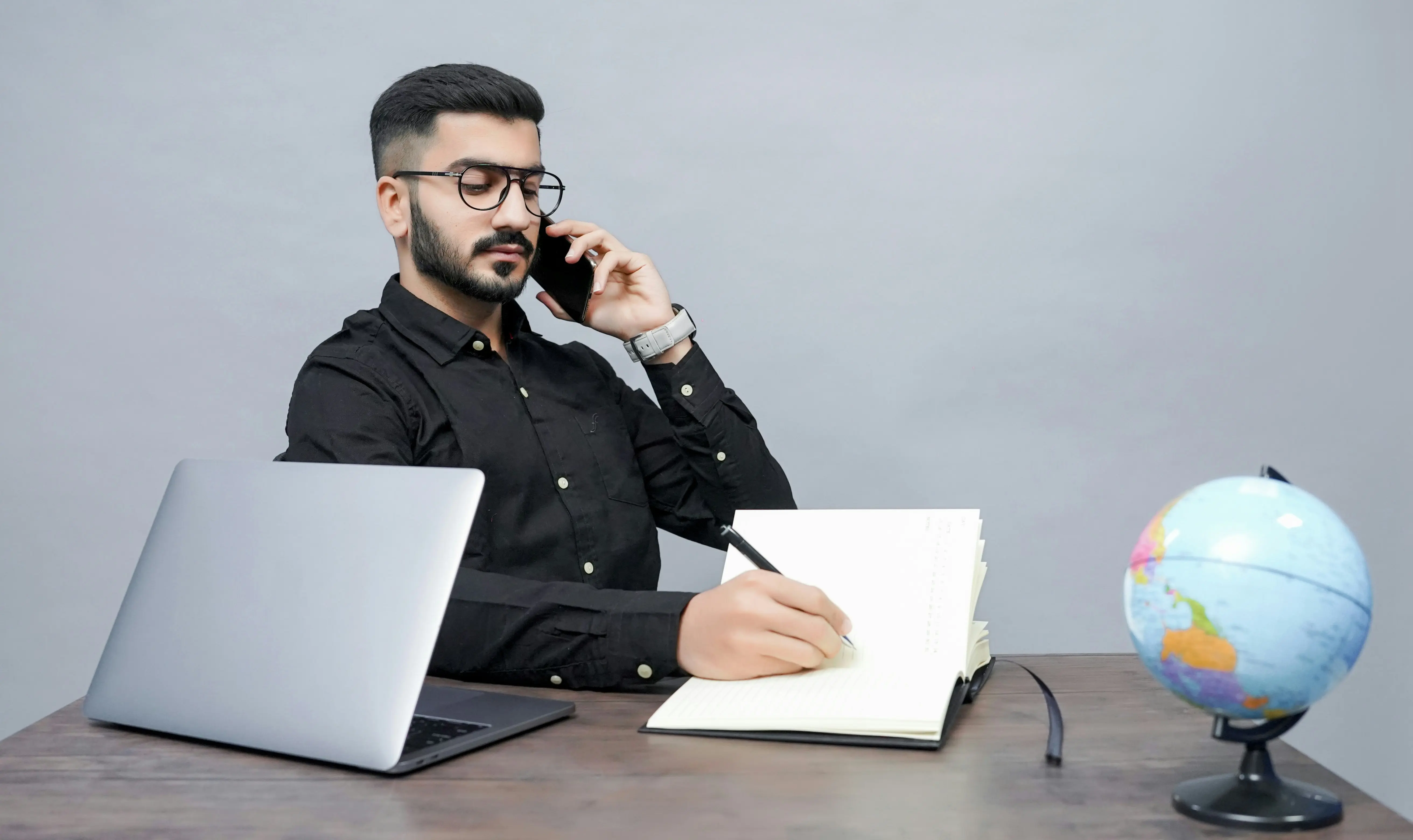 Top LinkedIn Inbox Practices for Freelancers Managing Multiple Clients