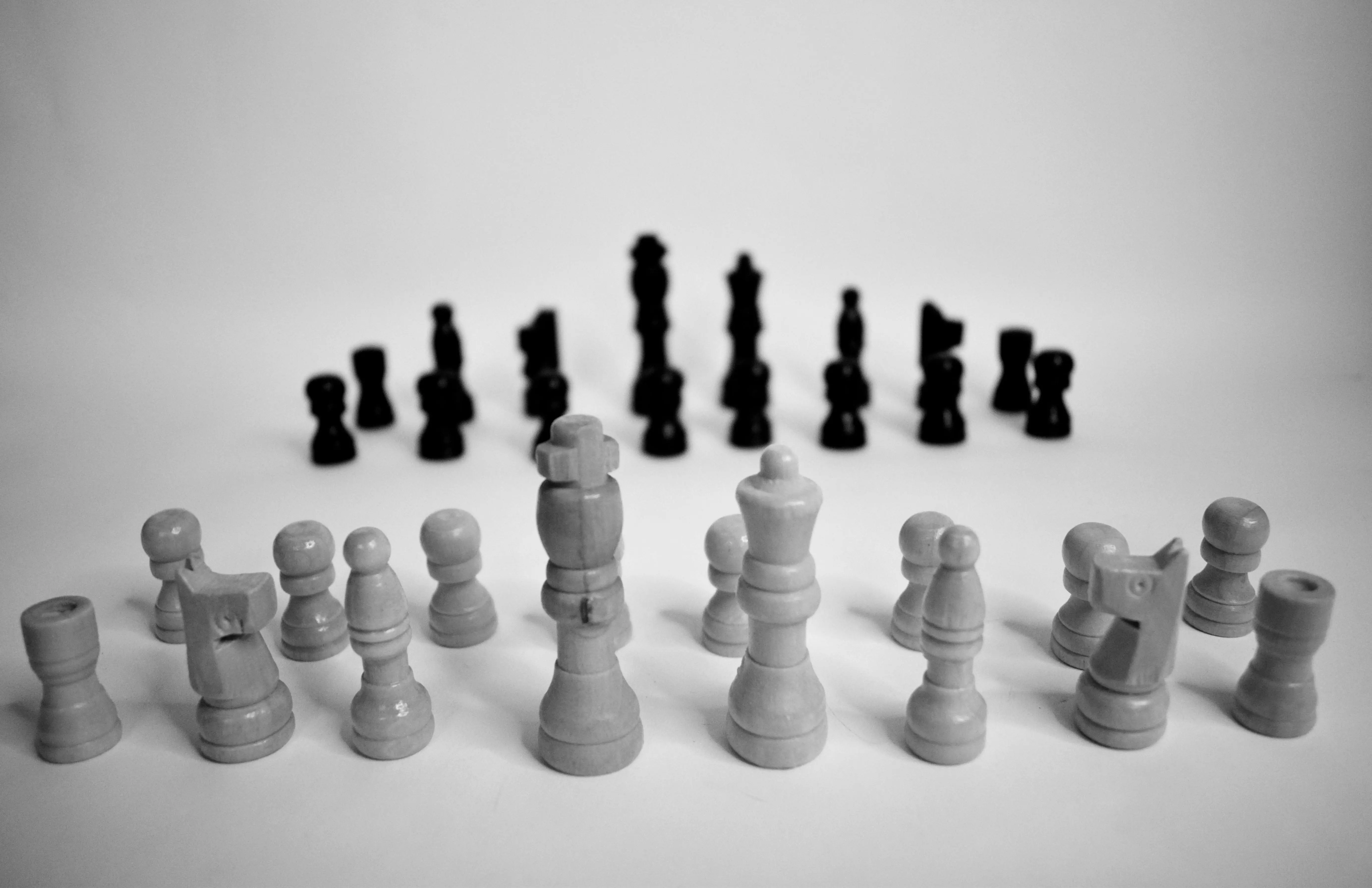 Navigating the Saturated Job Market for Recruiters: Tips and Strategies