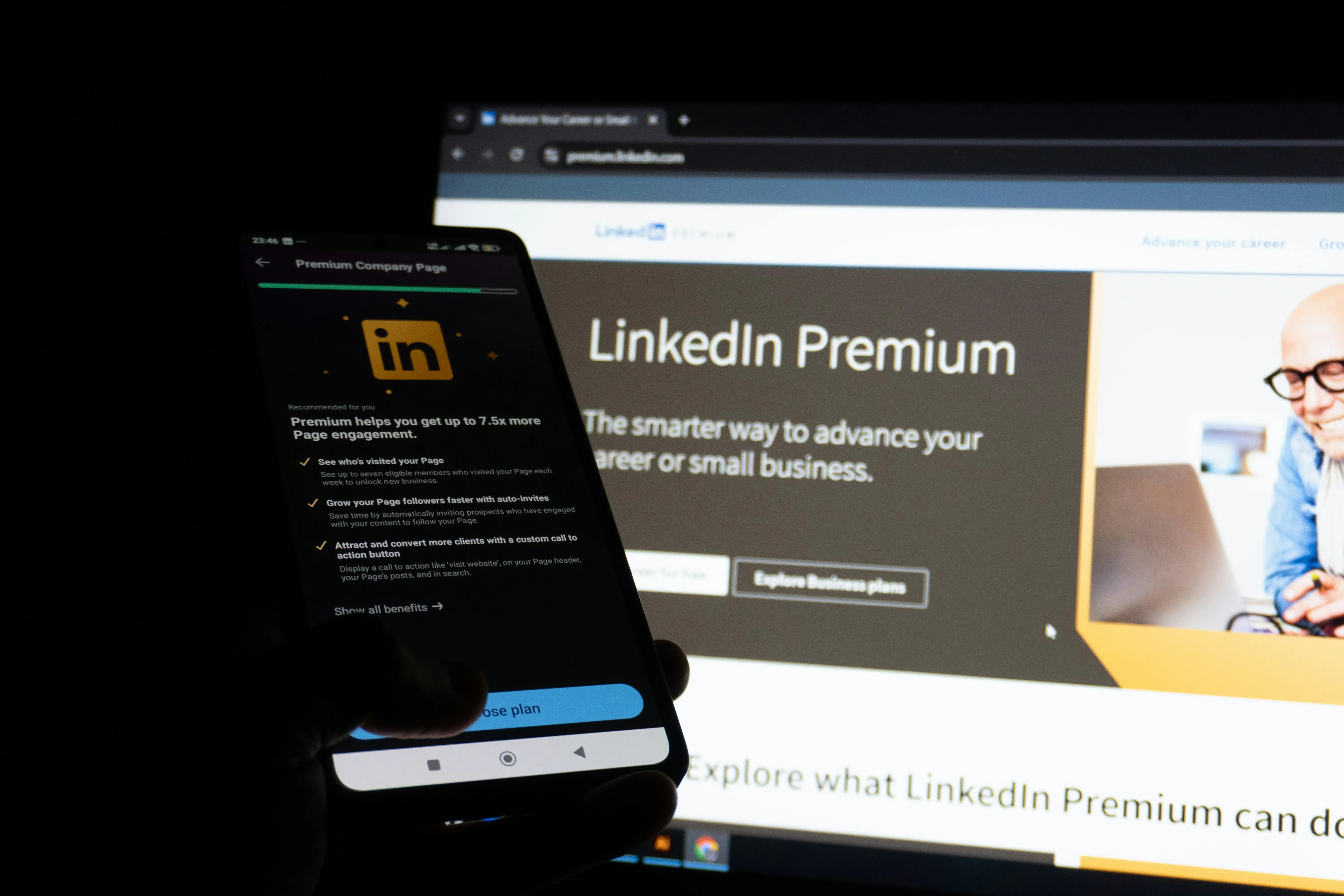 Top 7 Tools for Managing Multiple LinkedIn Accounts in 2025