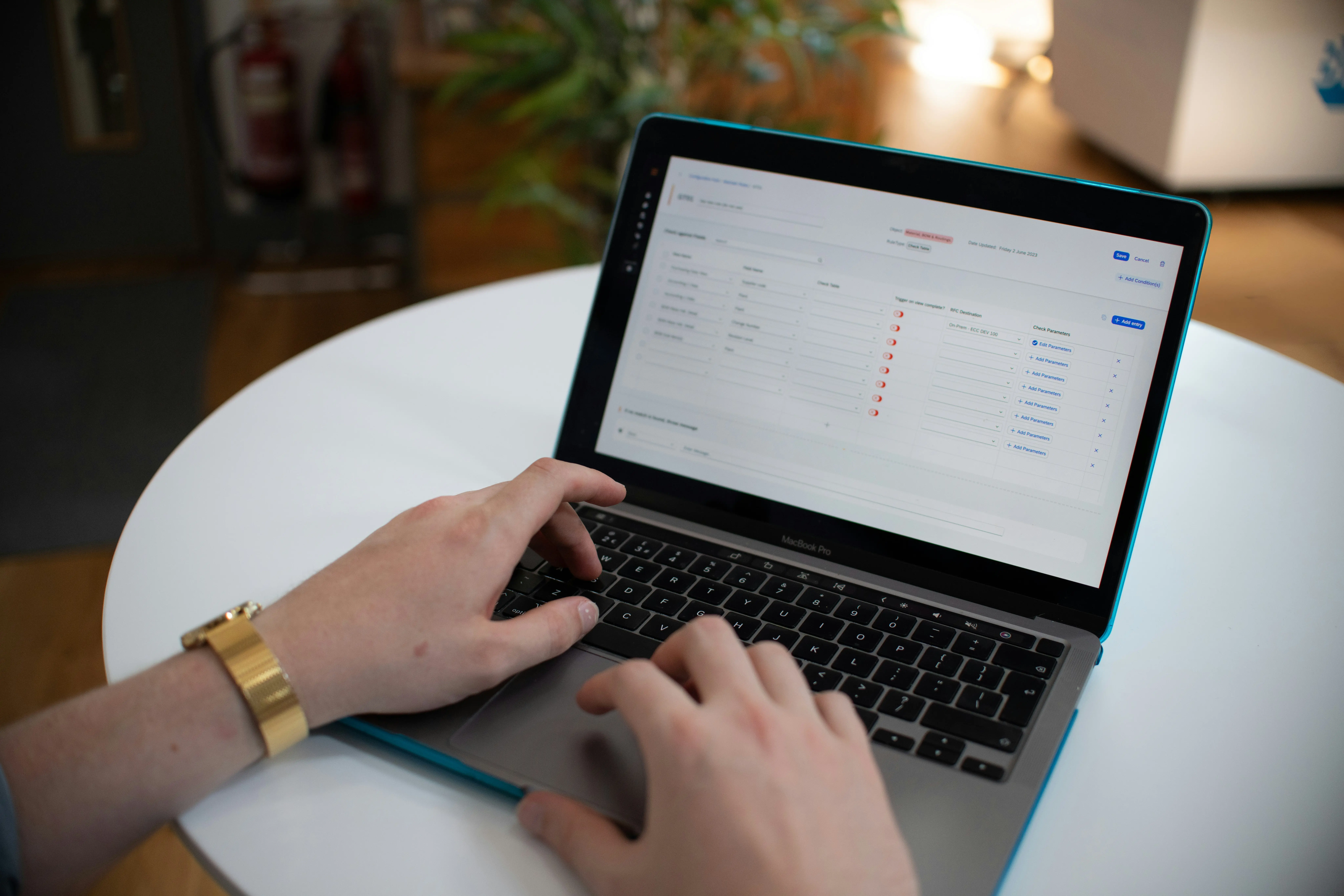 Salesflow Review: Poor Customer Service and LinkedIn Safety Concerns Make This a Risky Choice