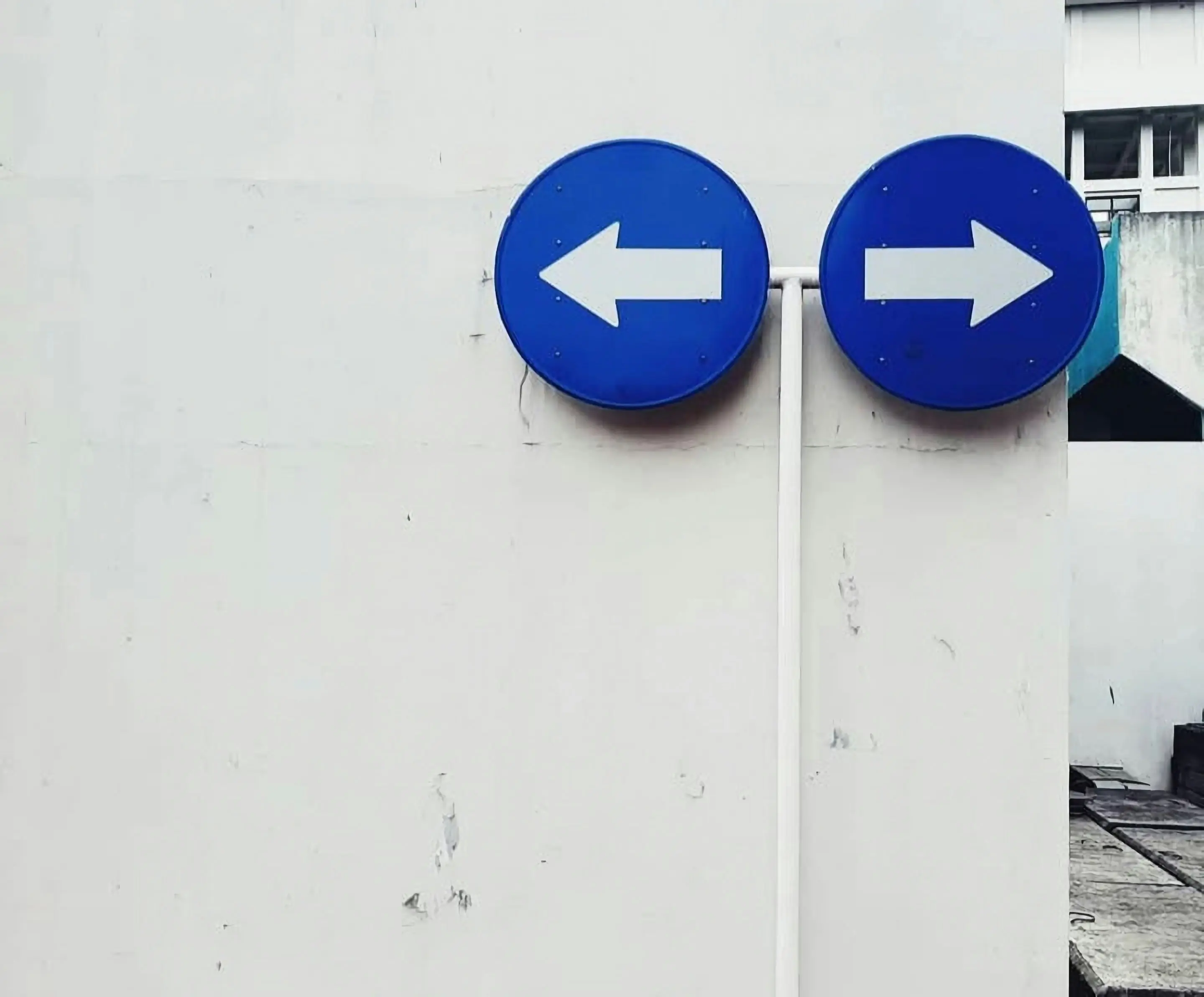 Sales vs Recruitment: Making the Right Choice for Your Career