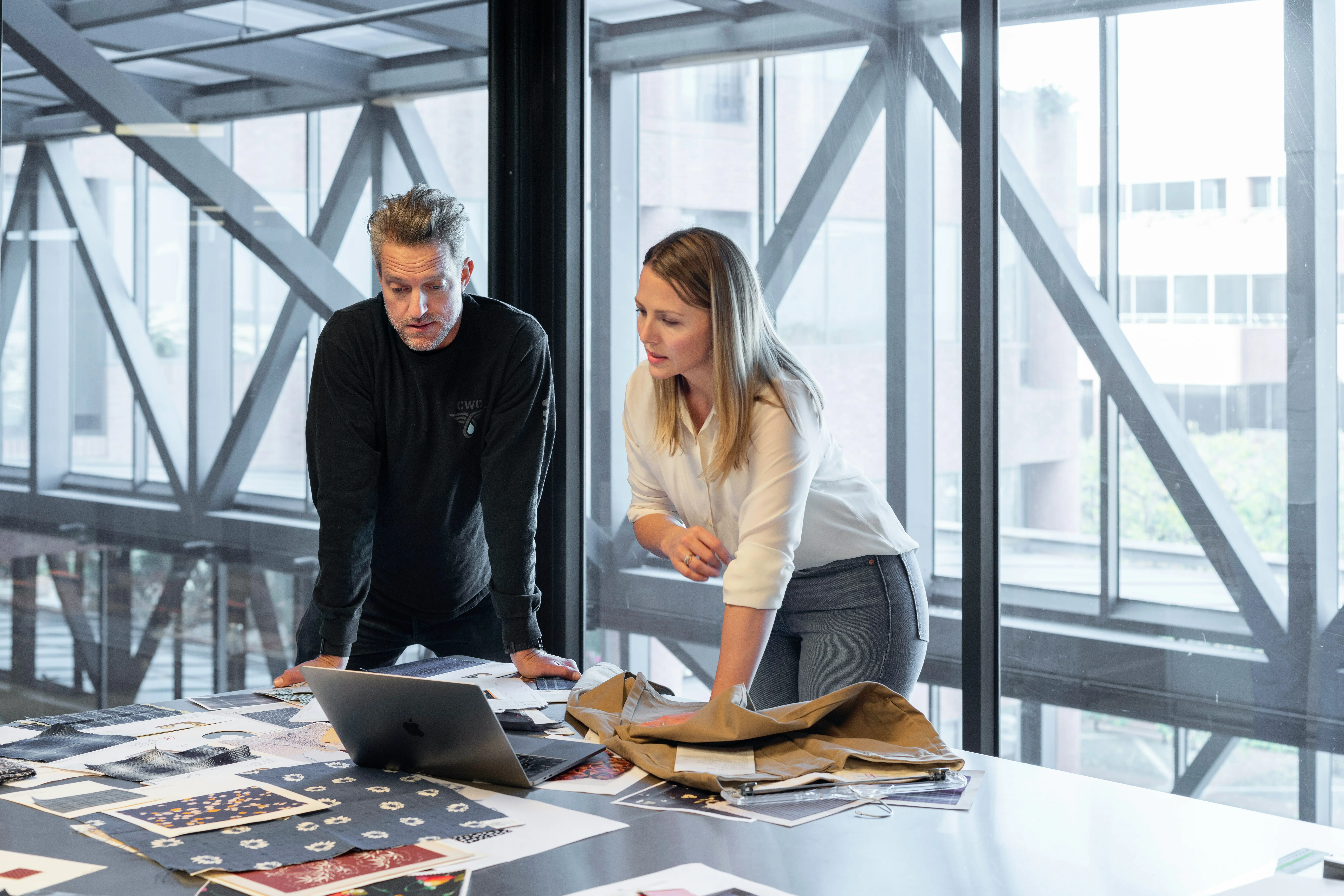 How to Get More Sales Using LinkedIn: 7 Messaging Strategies That Convert