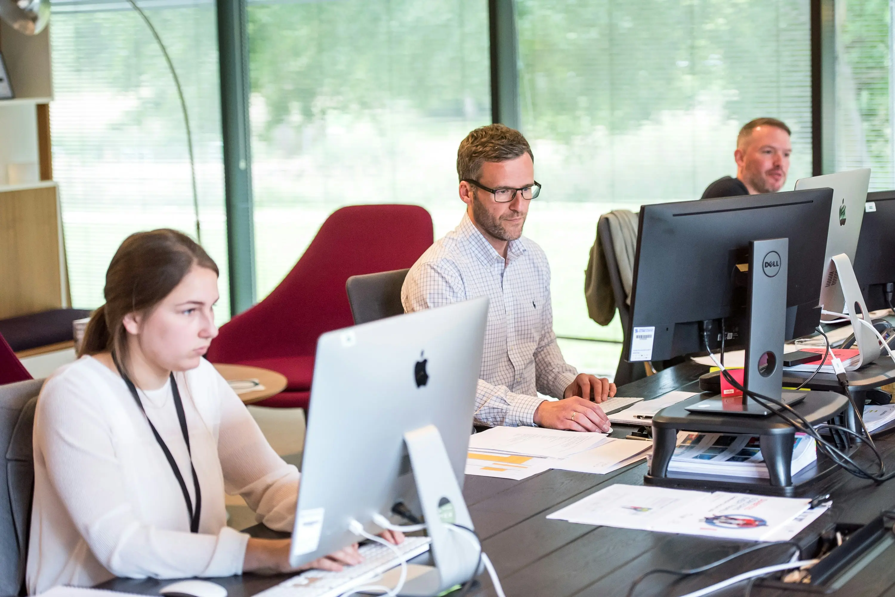 How Sales Development Representatives Can Track and Prioritize LinkedIn Leads