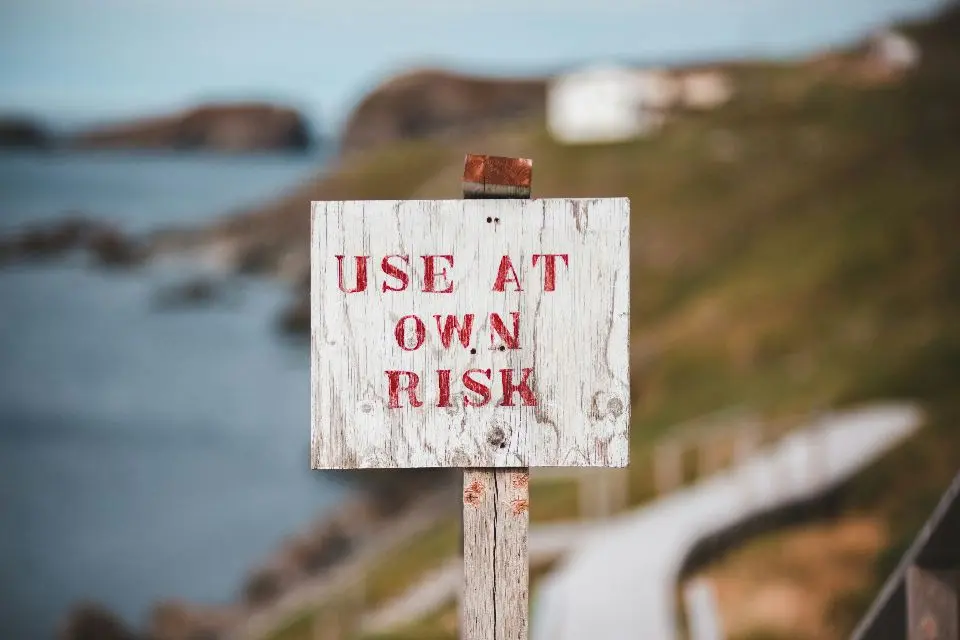 LinkedRadar Review: The Tool That Promises Much But Delivers Account Risk