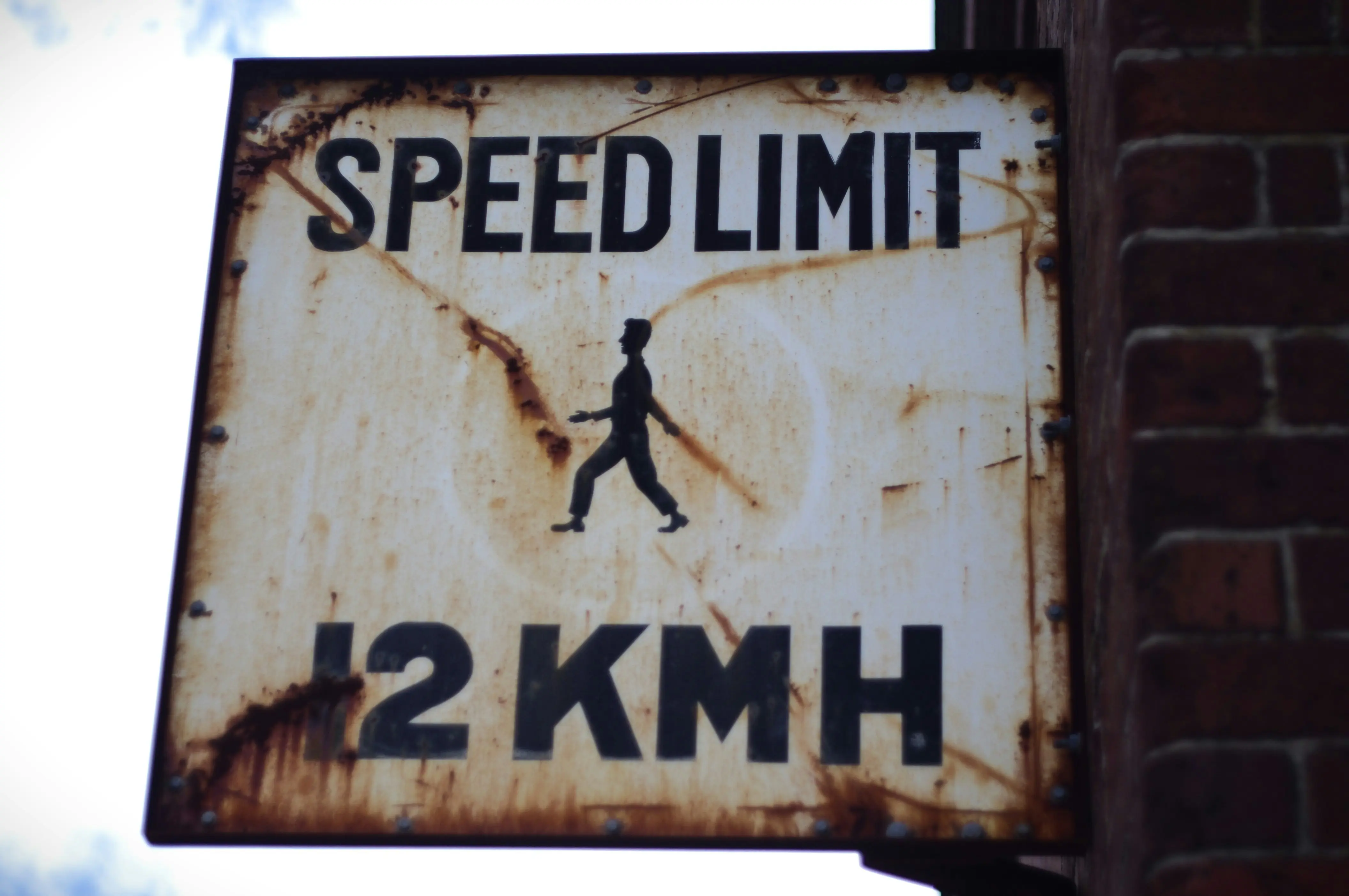 Understanding LinkedIn's Connection Request Limits