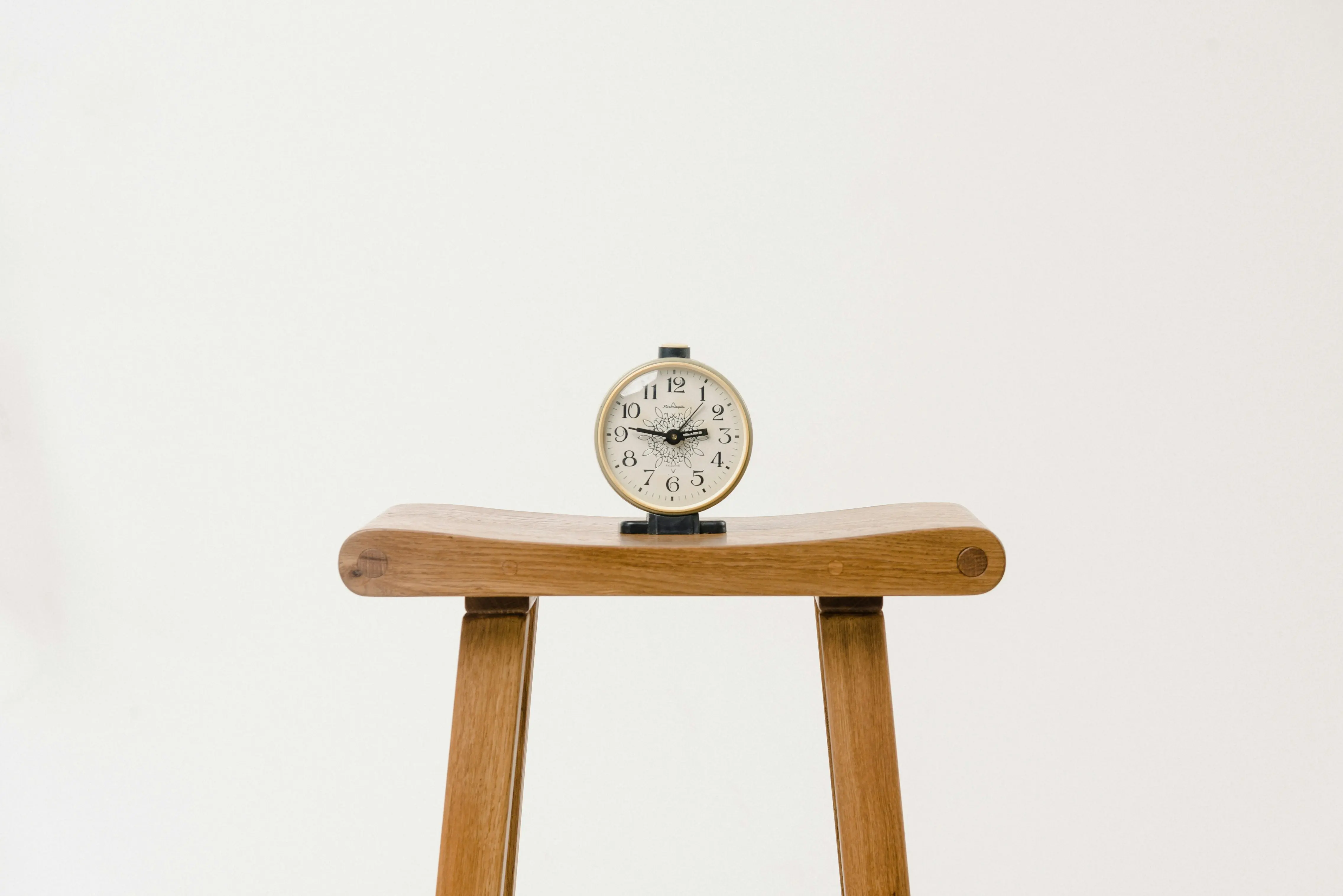 How to Manage Time Online as Sales Professionals