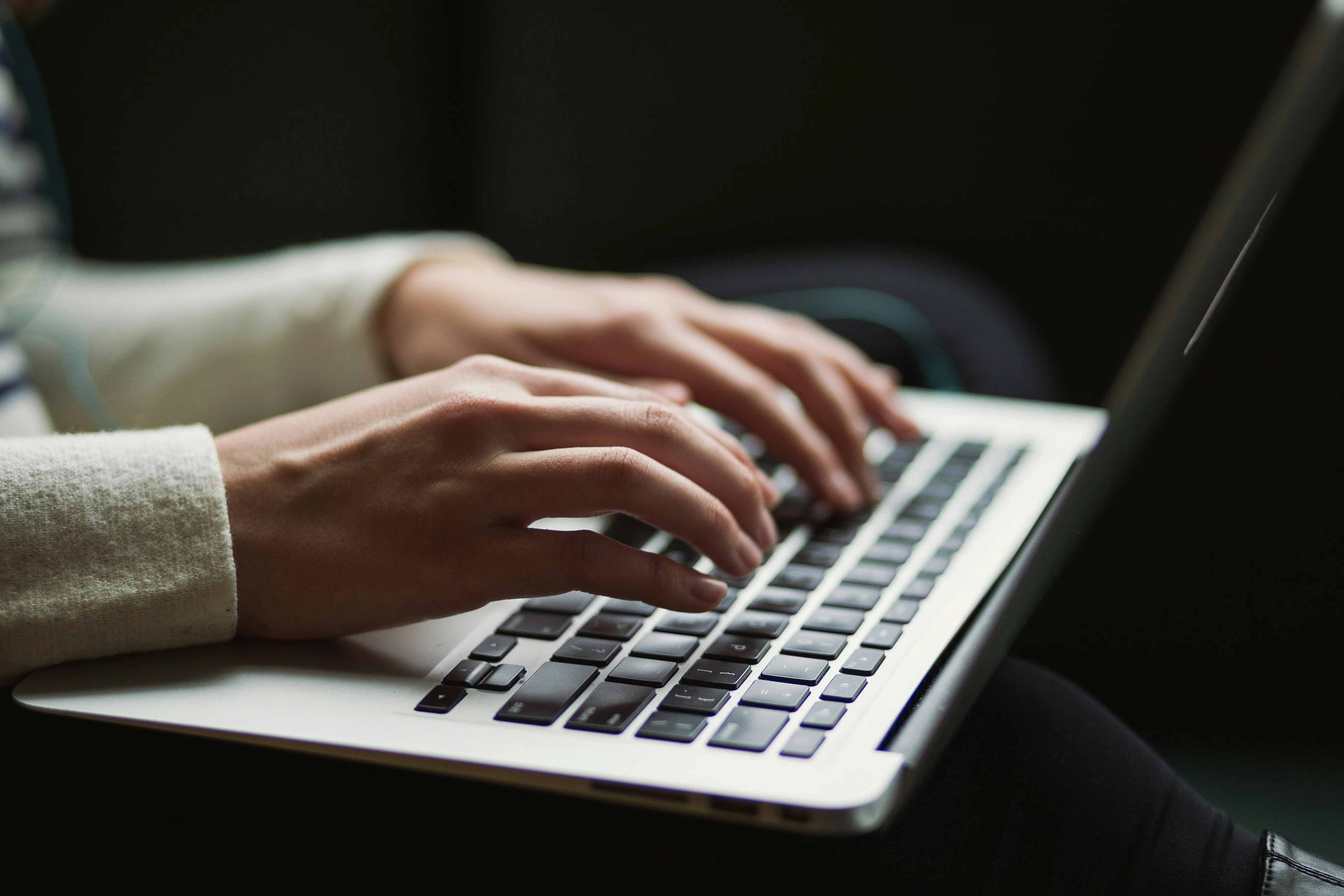 How to Manage Sales Navigator Conversations Across Multiple Accounts