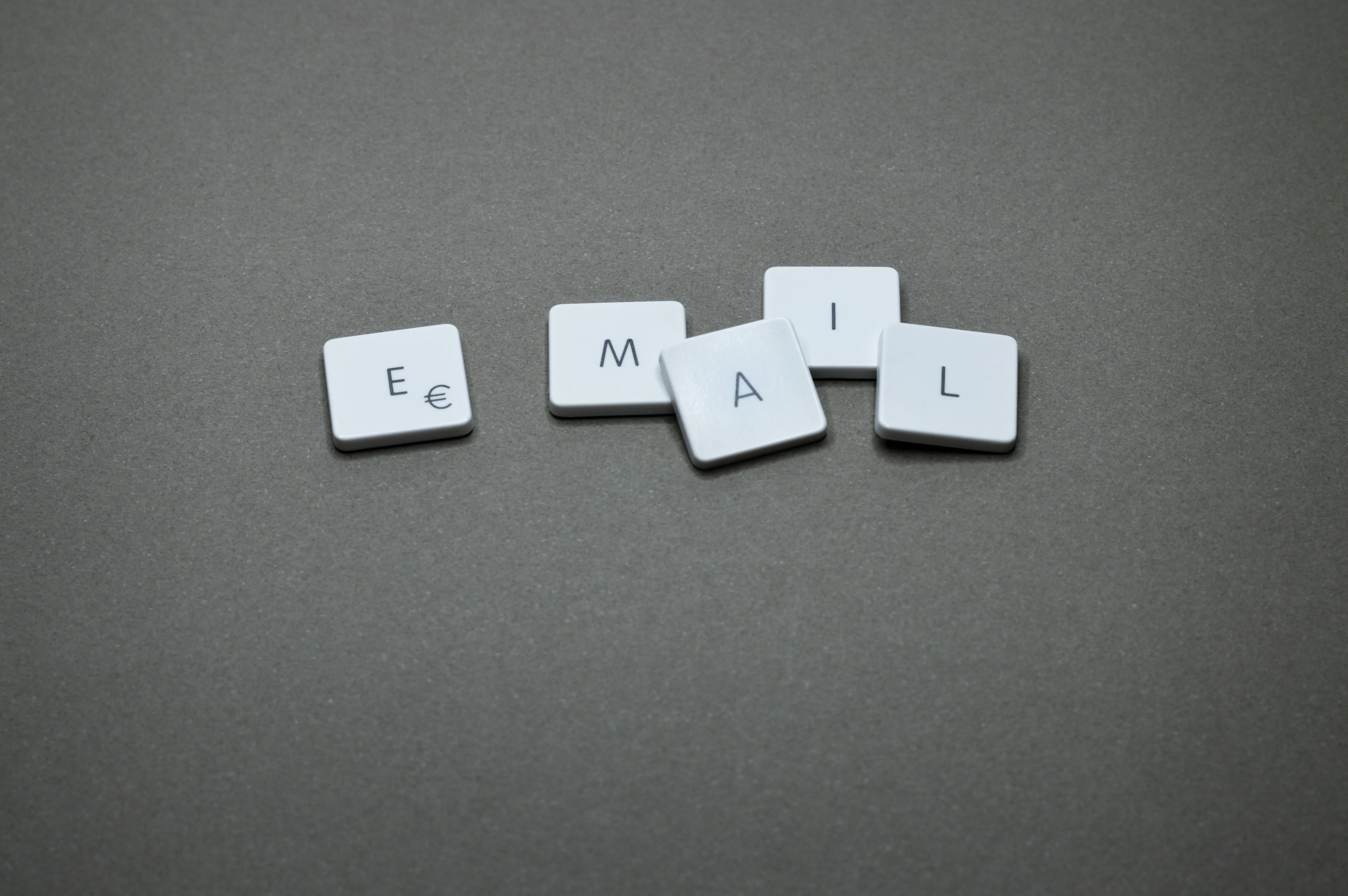 How to A/B Test Cold Email Campaigns Across 100+ Email Accounts