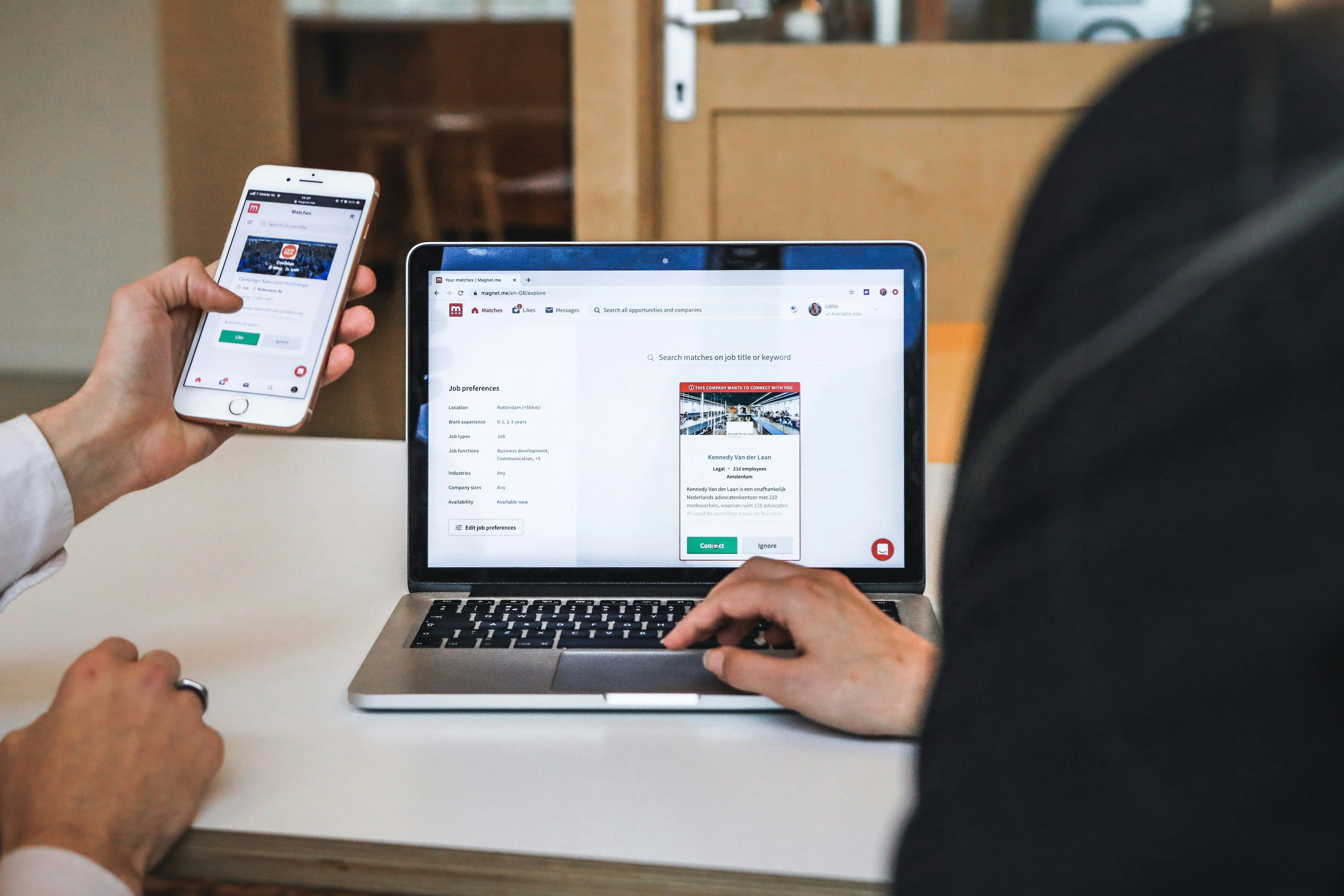 LinkedIn DMs Management Tools: 5 Options for Recruiters and HR Teams