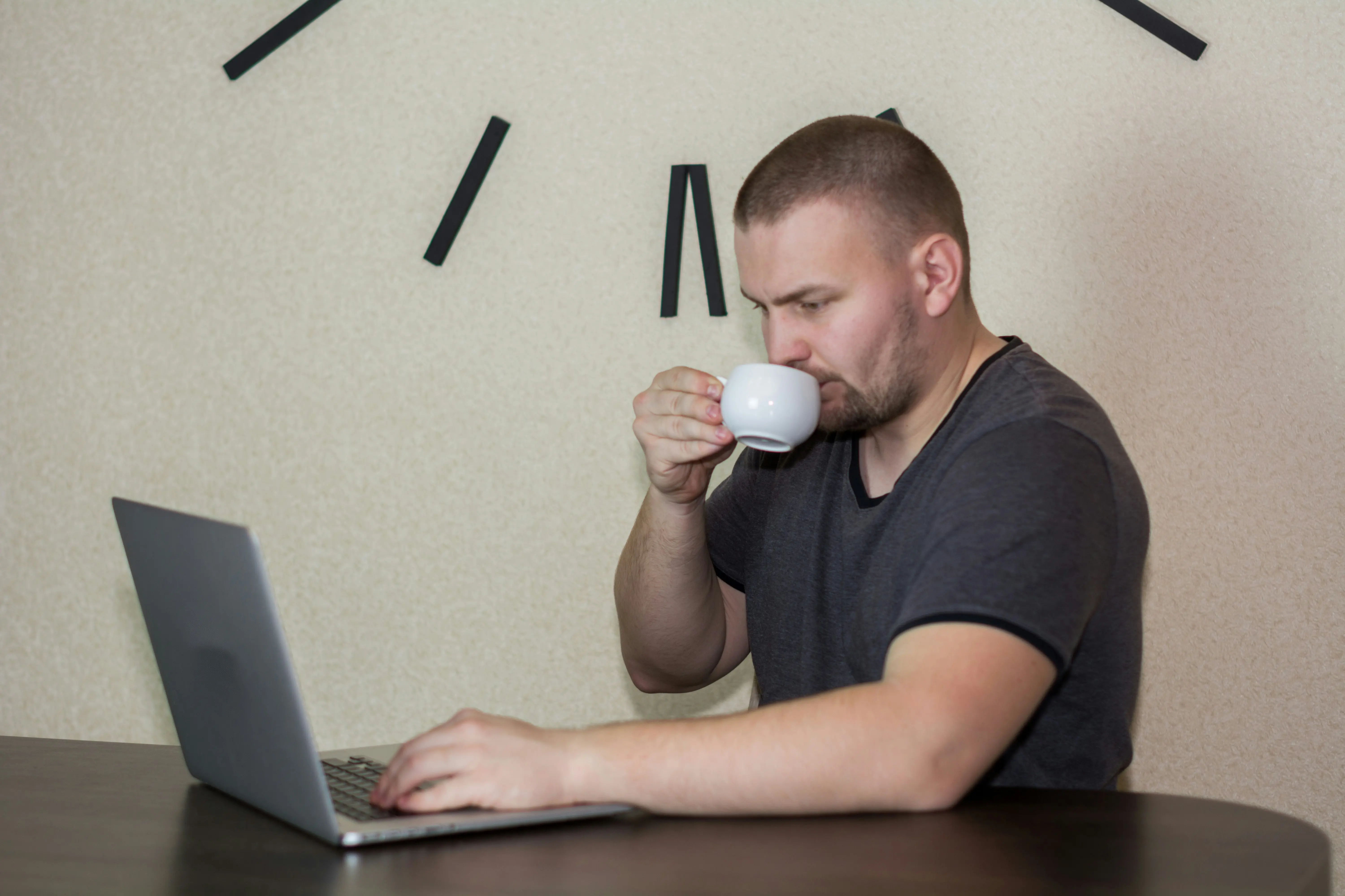 5 Superhuman AI LinkedIn Productivity Hacks That Save 4+ Hours Weekly