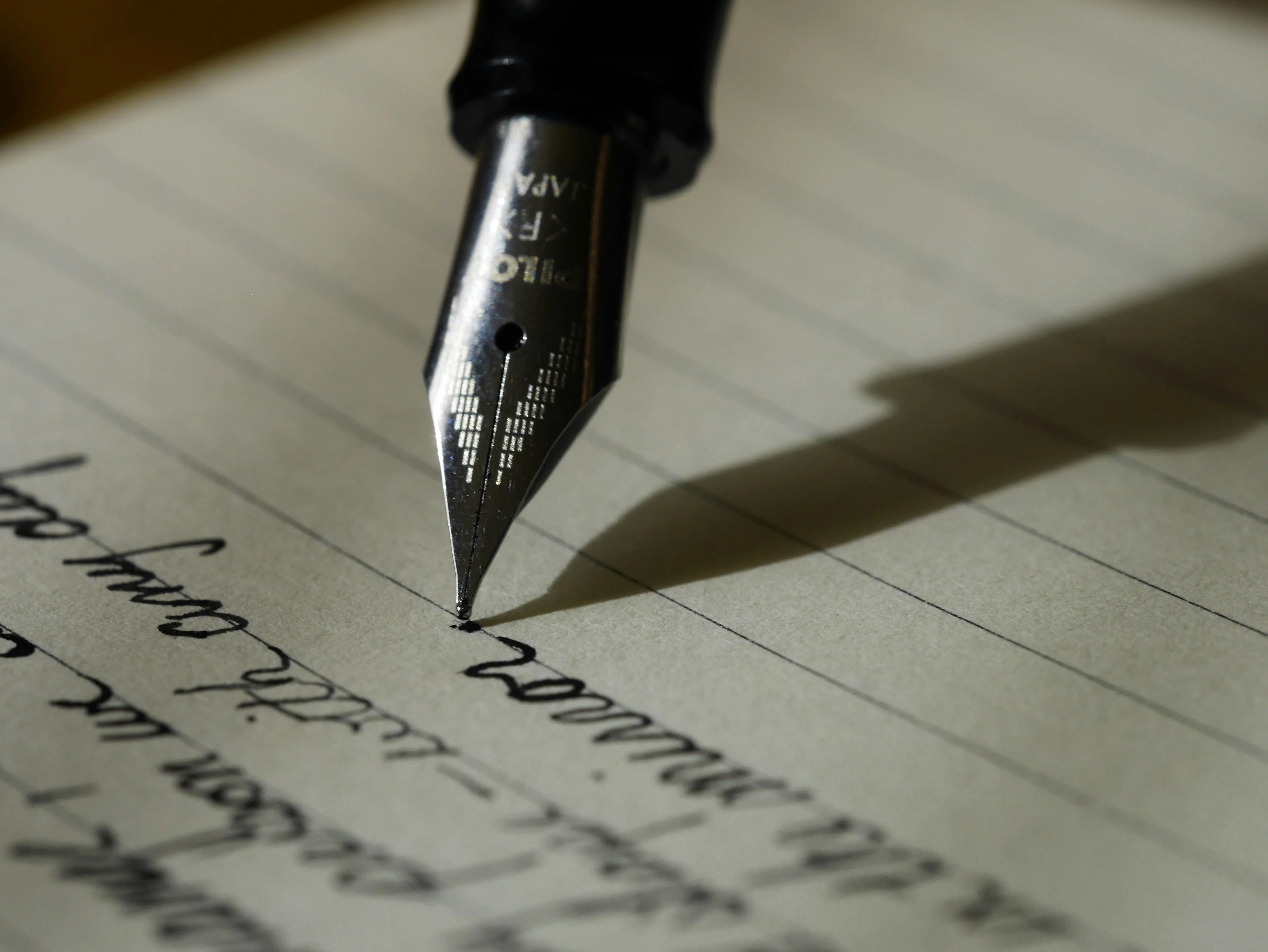 The 'Hail Mary' Handwritten Letter That Books Meetings After 6 Failed Attempts