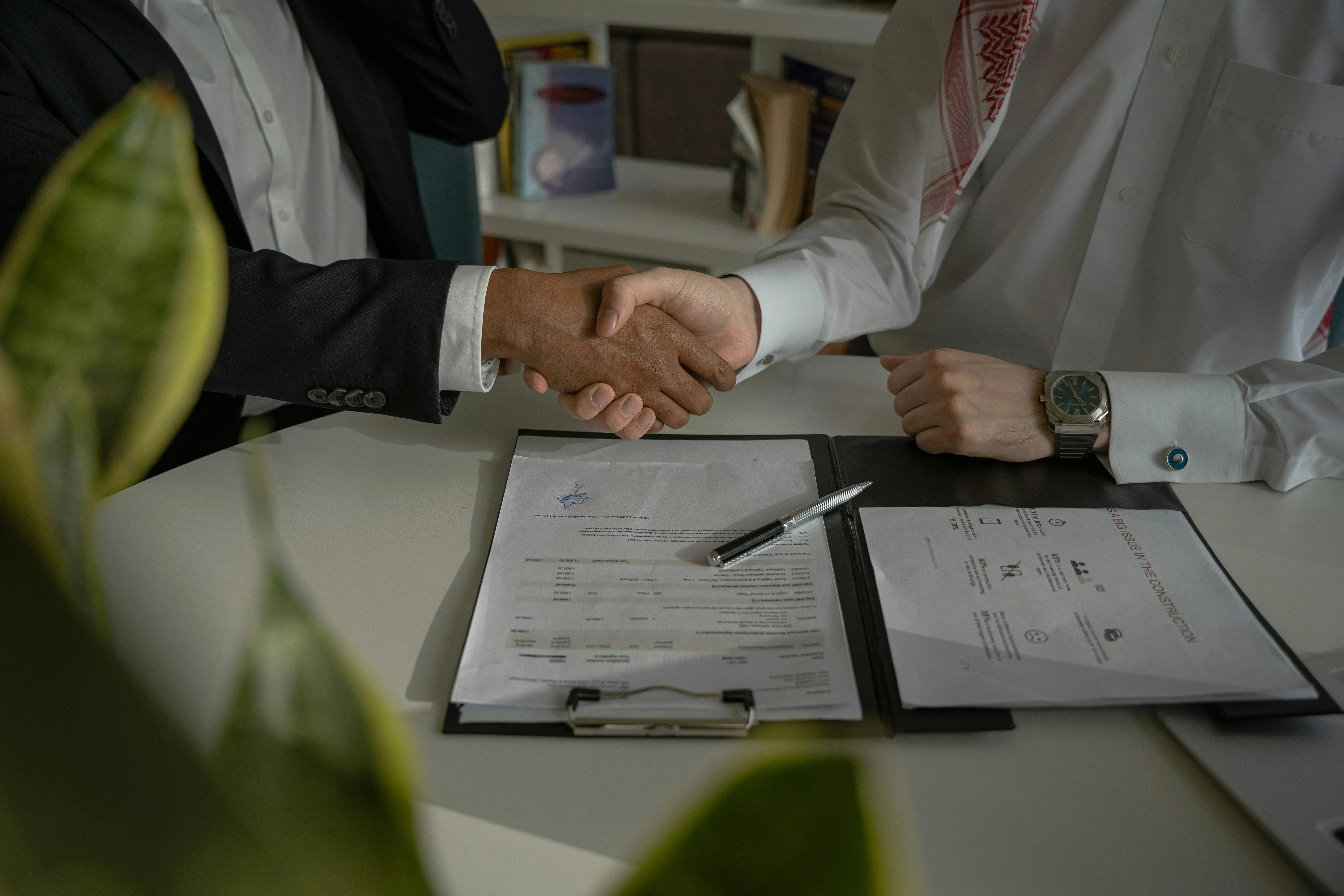 LinkedIn Message Management for Sales: 5 Ways to Stop Losing Deals in Your DMs