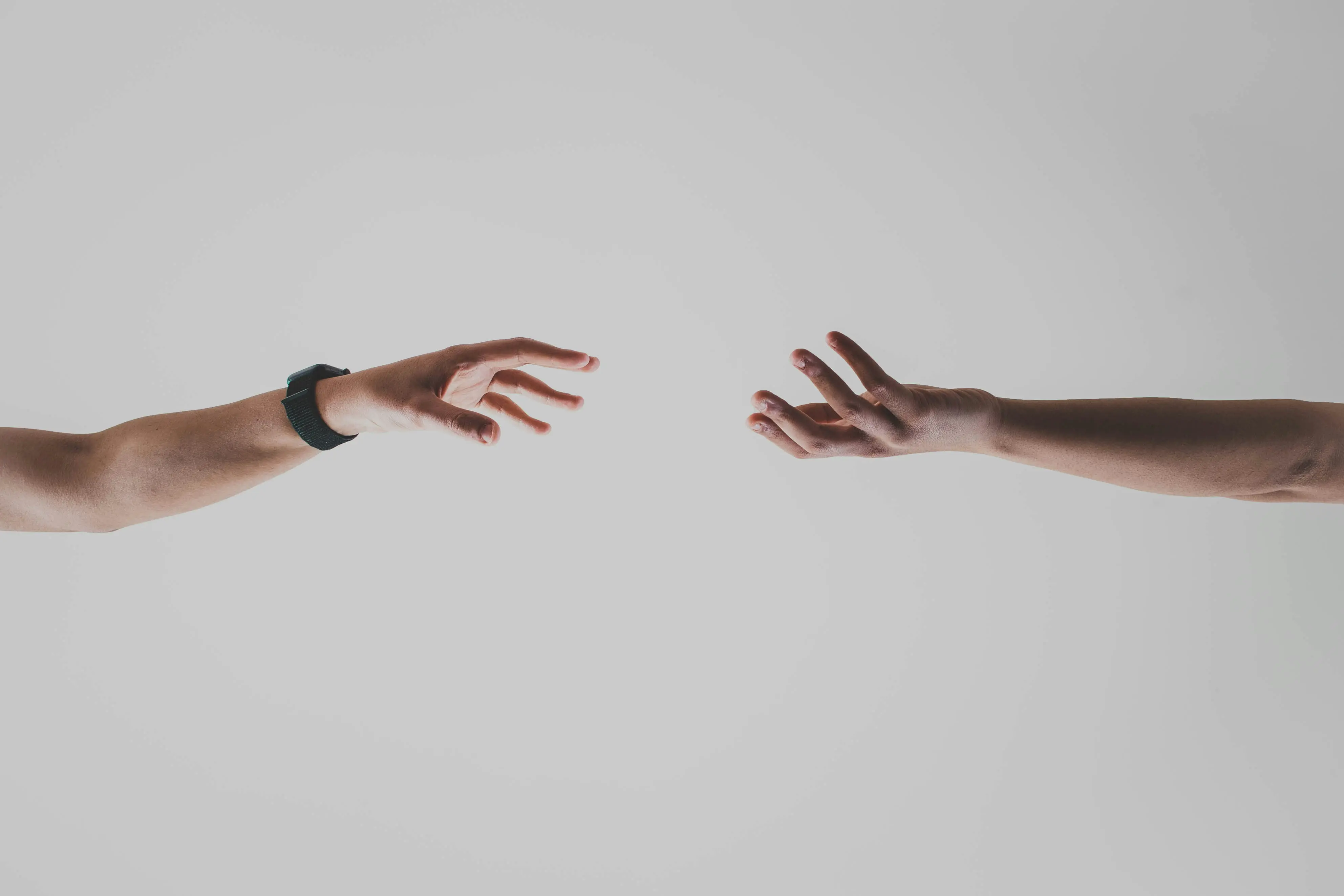 How to Win Clients with Active Outreach on LinkedIn