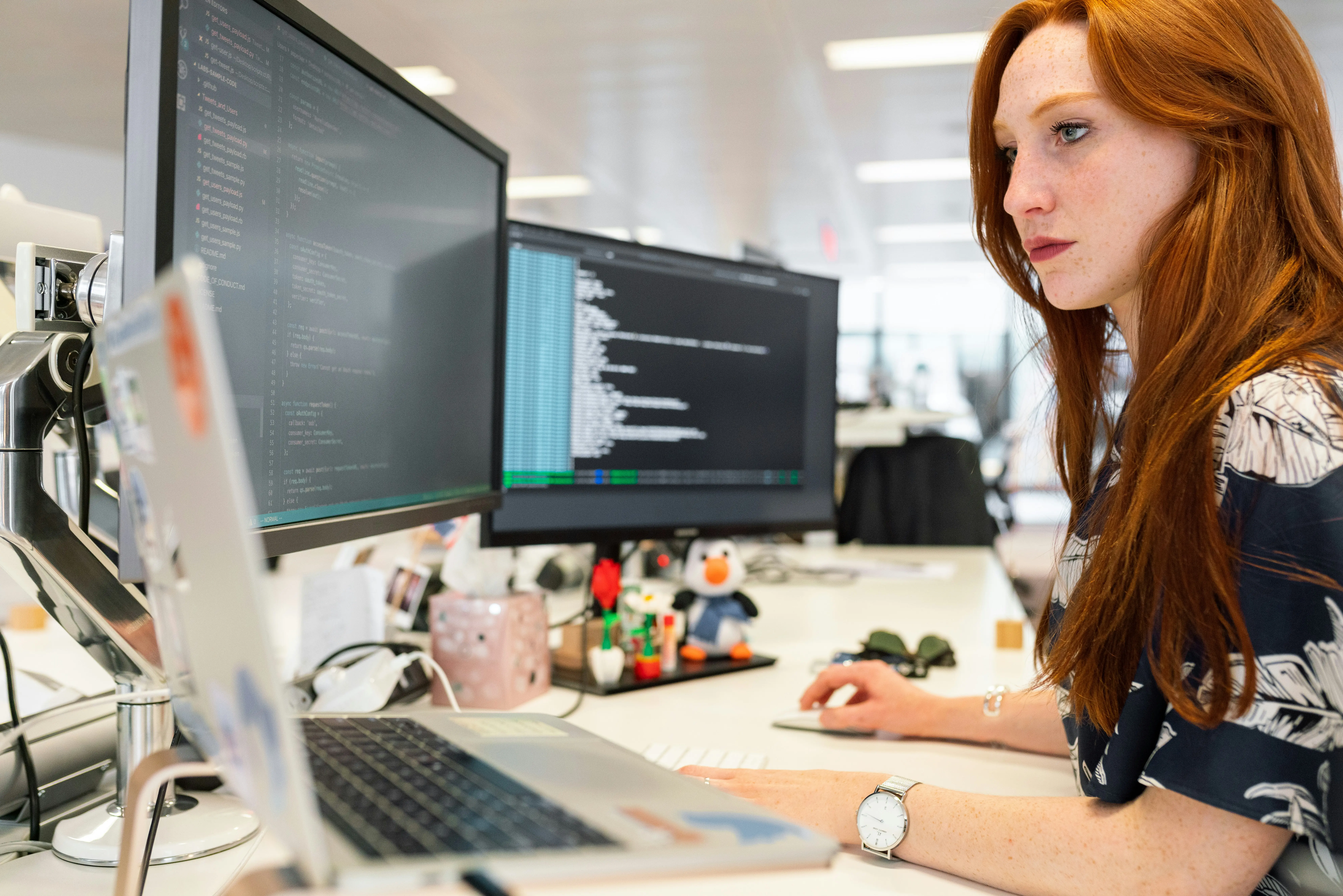 7 Sales Tools CRM Systems Can't Replace (And How to Connect Them)